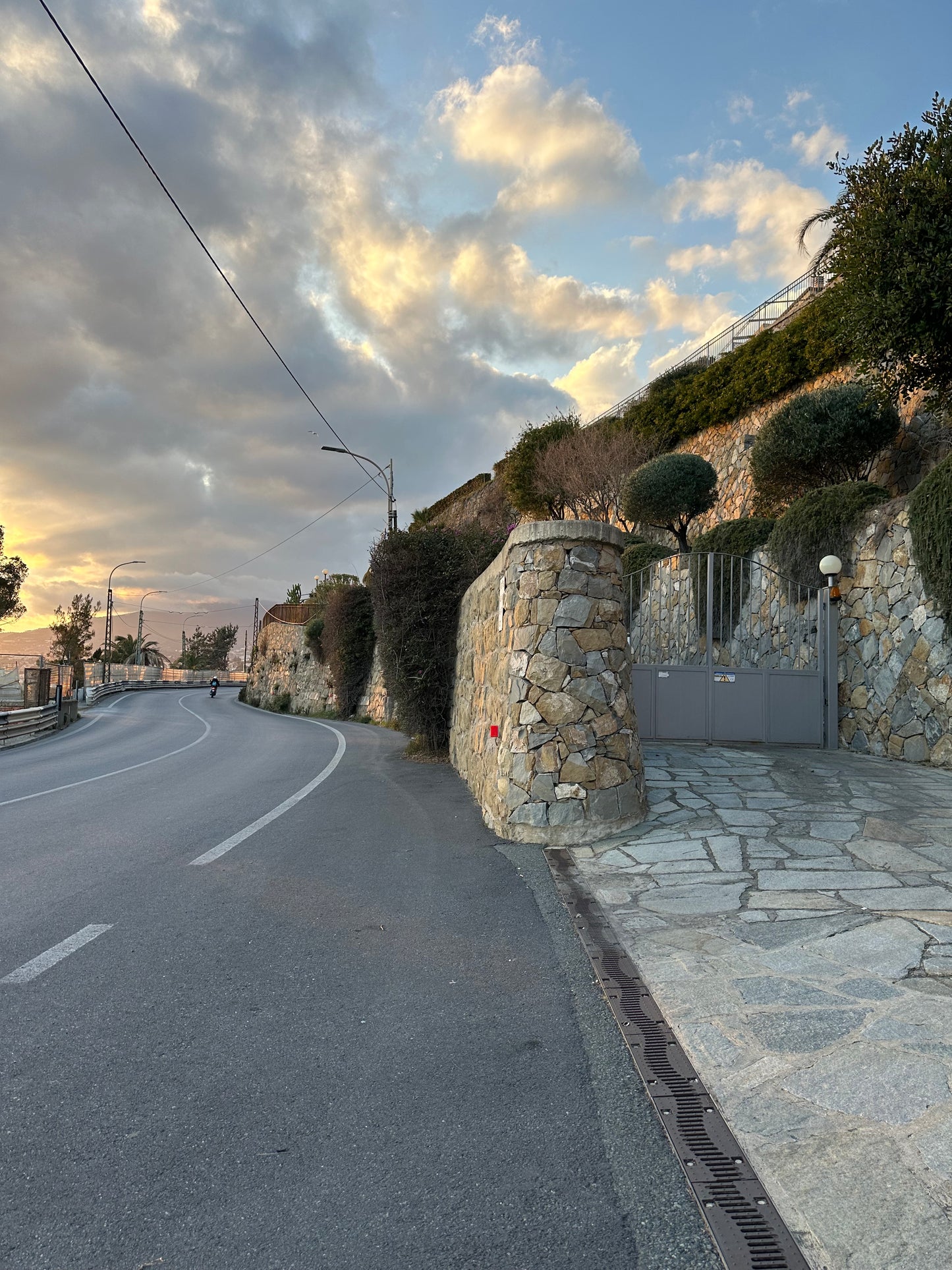 [ "VISTA MARE BLU" // SANREMO