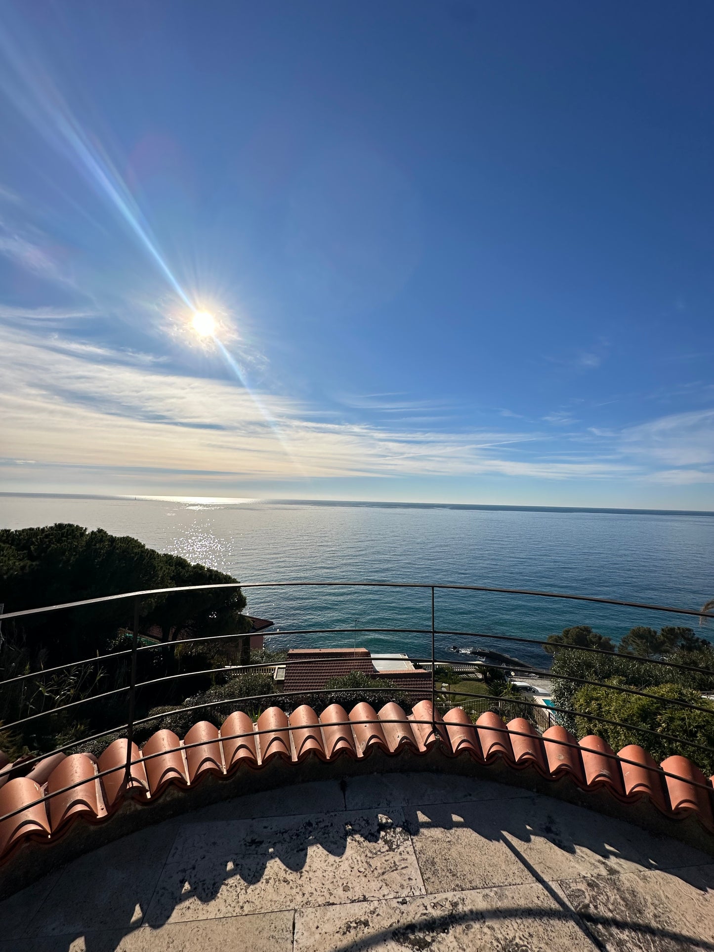 [ "VISTA MARE BLU" // SANREMO