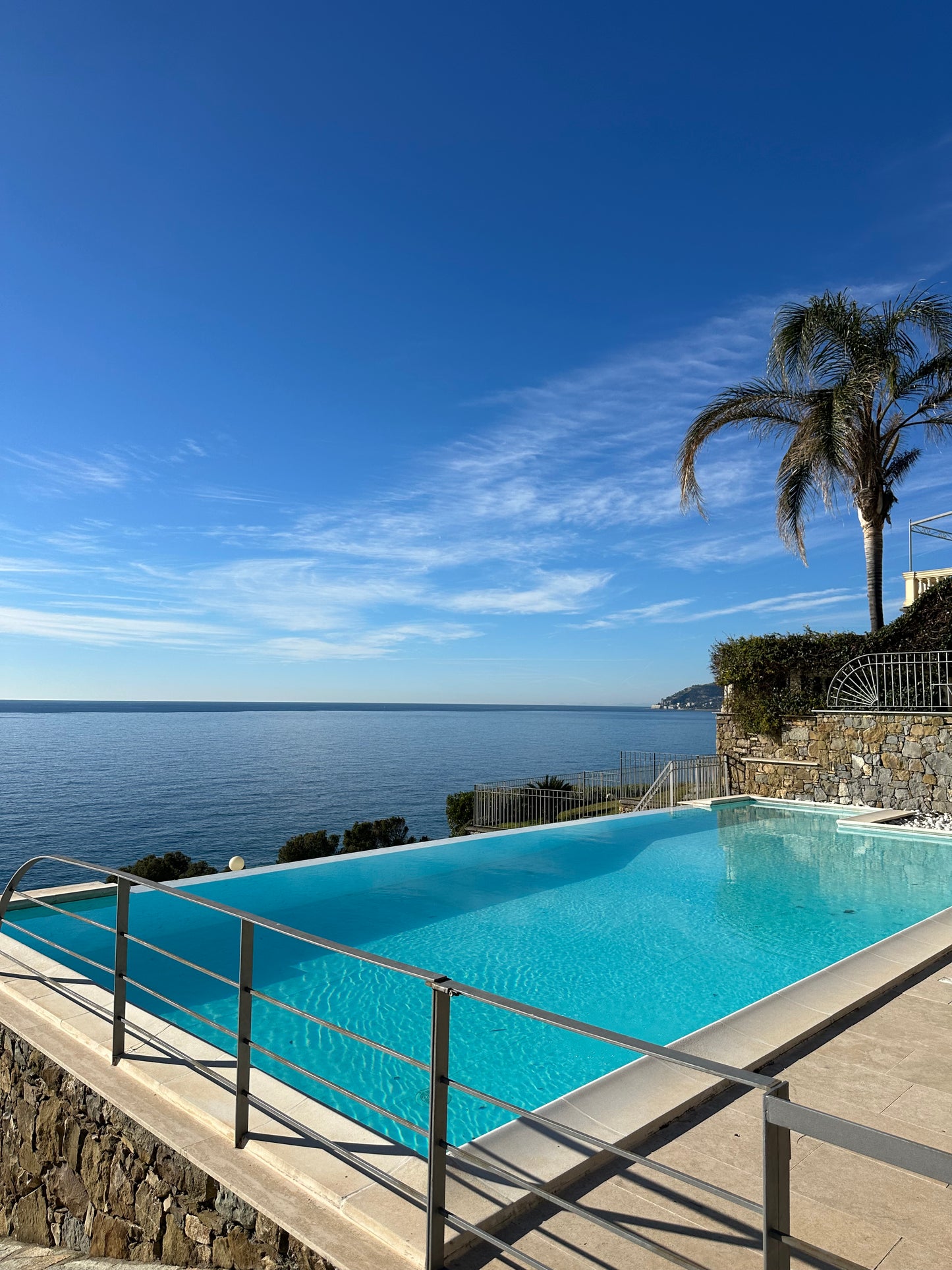 [ "VISTA MARE BLU" // SANREMO