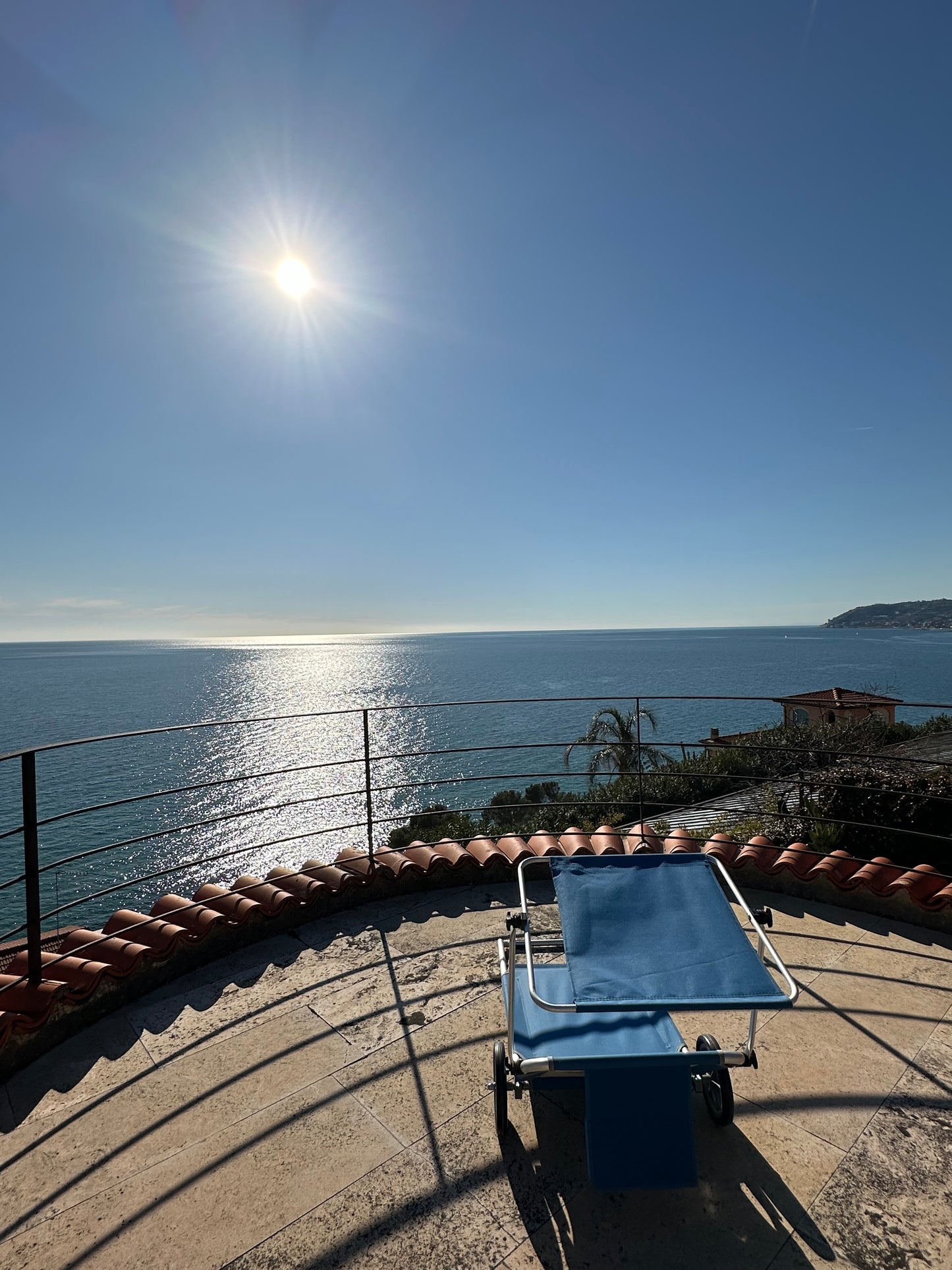 [ "VISTA MARE BLU" // SANREMO