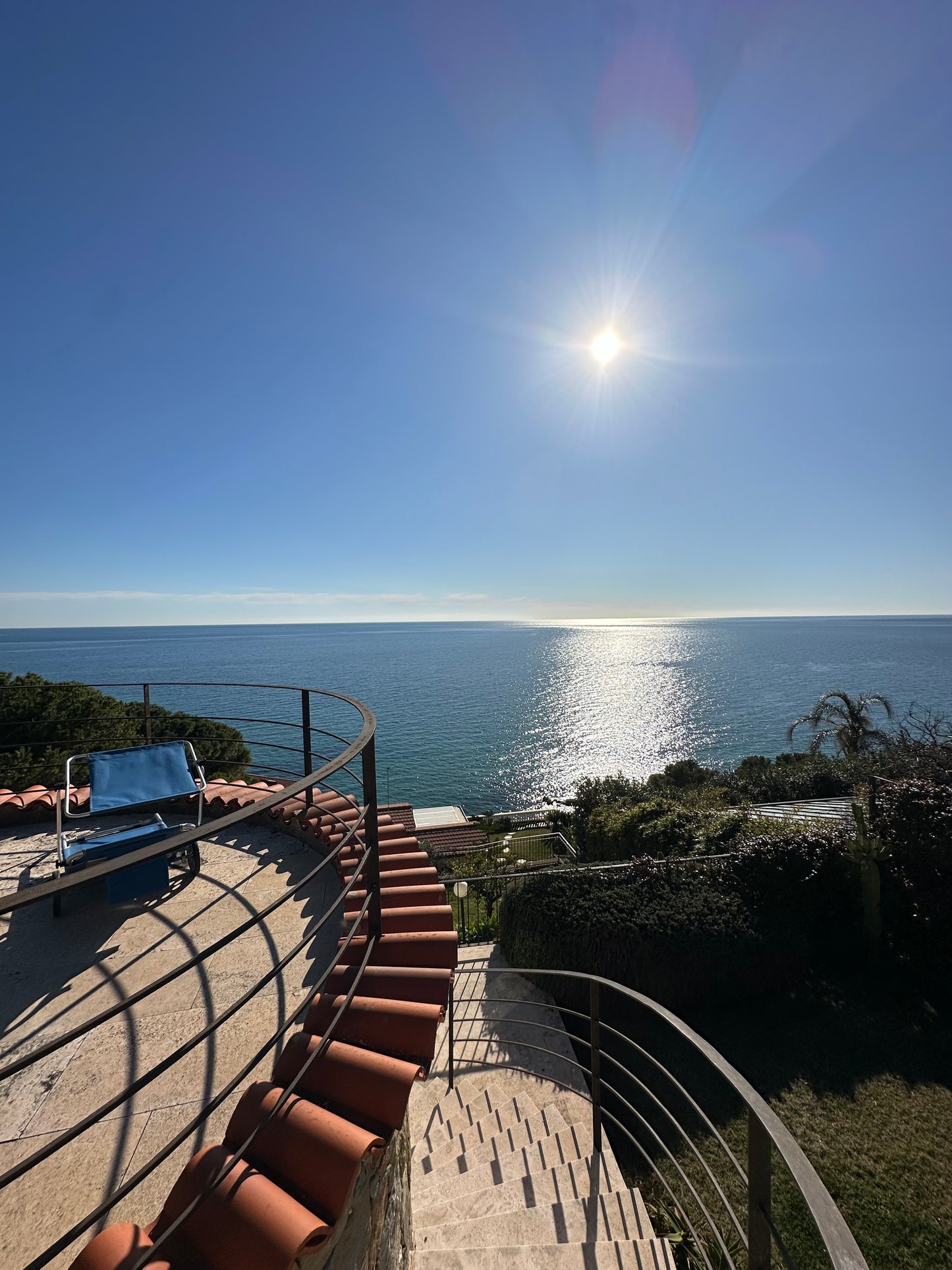 [ "VISTA MARE BLU" // SANREMO