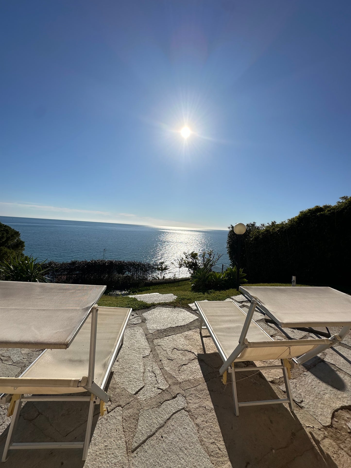 [ "VISTA MARE BLU" // SANREMO