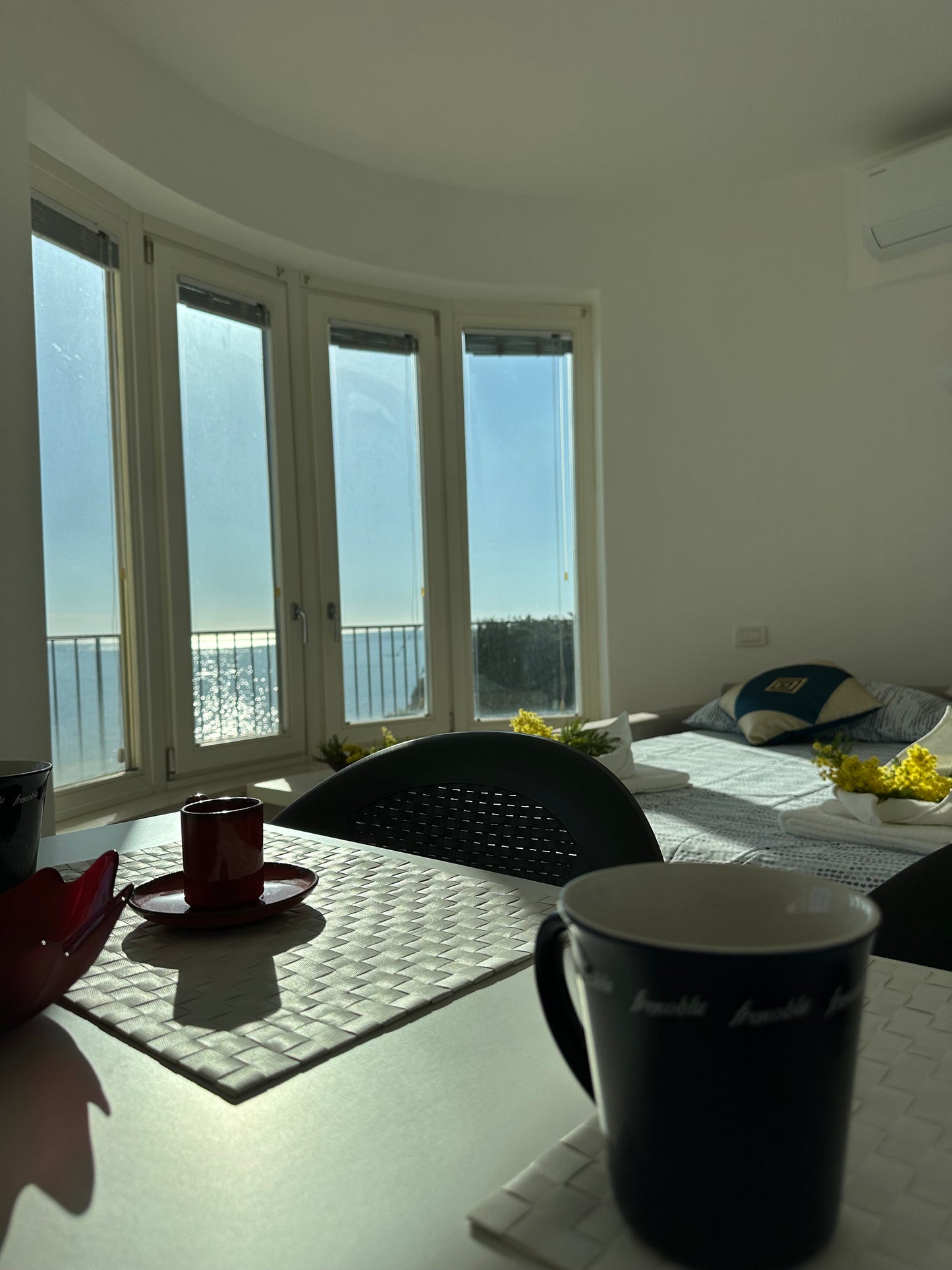 [ "VISTA MARE BLU" // SANREMO