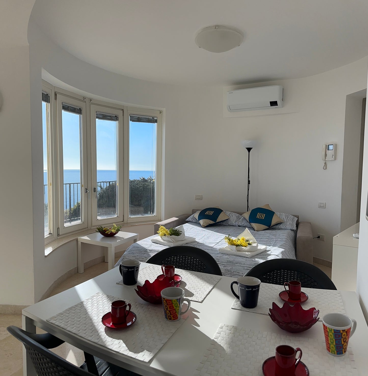 [ "VISTA MARE BLU" // SANREMO