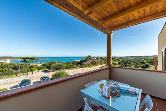 [ "PELOSA BREEZE BILO" // STINTINO ]