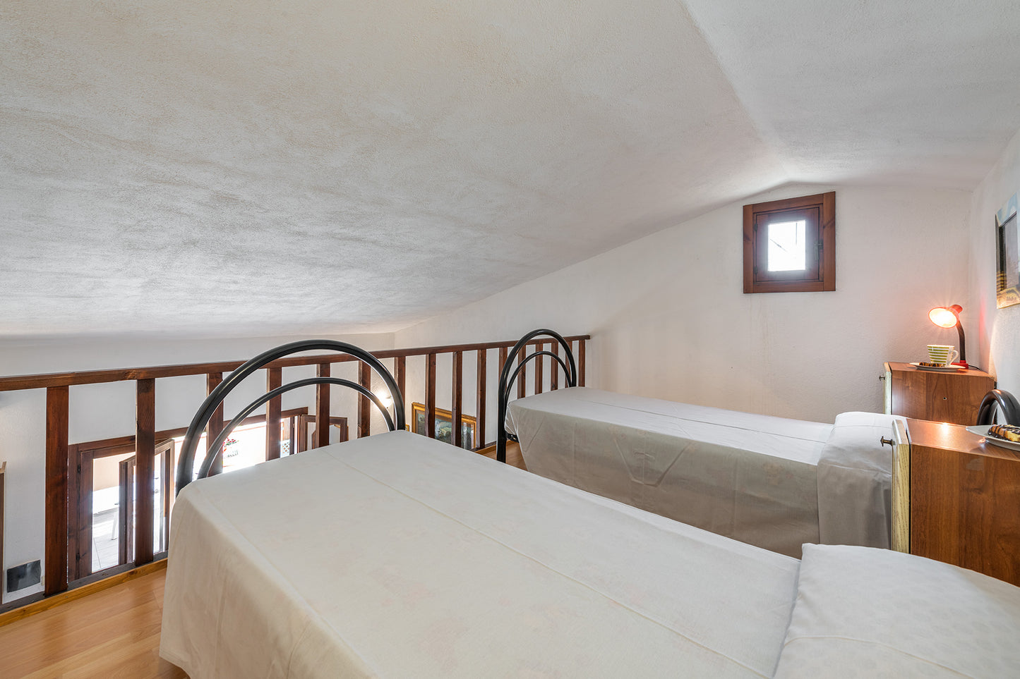 [ "VILLA TAVOLARA TRILO" // PORTO ISTANA ]