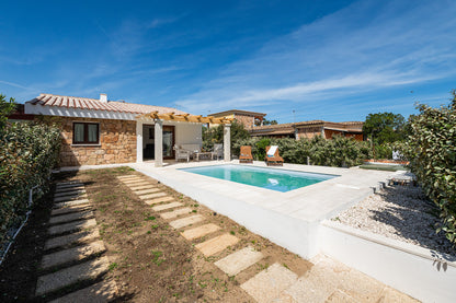 [ "VILLA LUXURY CINTA" // SAN TEODORO ]