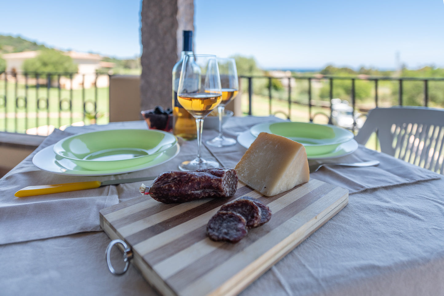 [ "VILLA MIRTO TRILO 1" // SINISCOLA ]