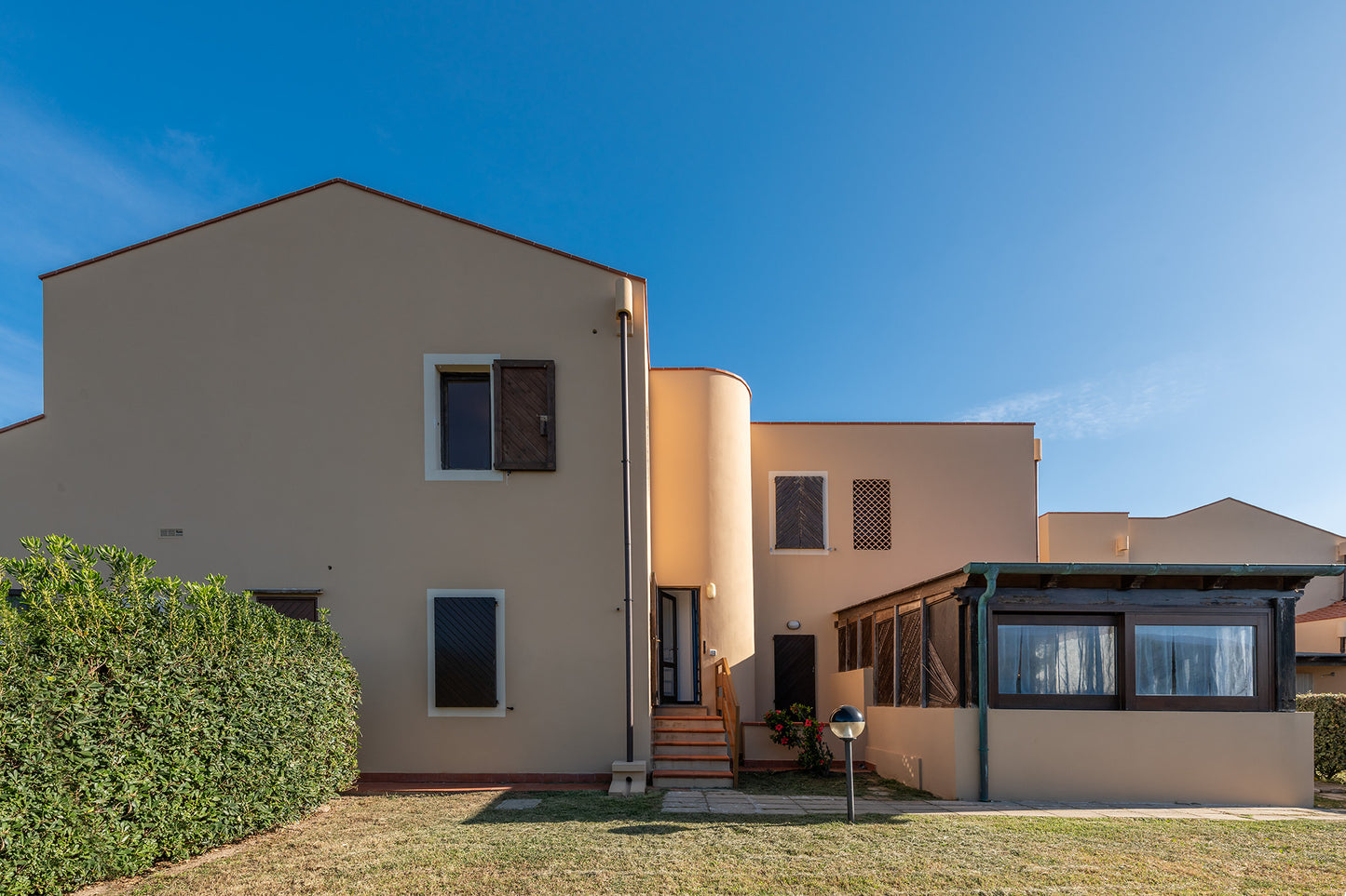 [ "PELOSA DREAM TRILO" // STINTINO ]