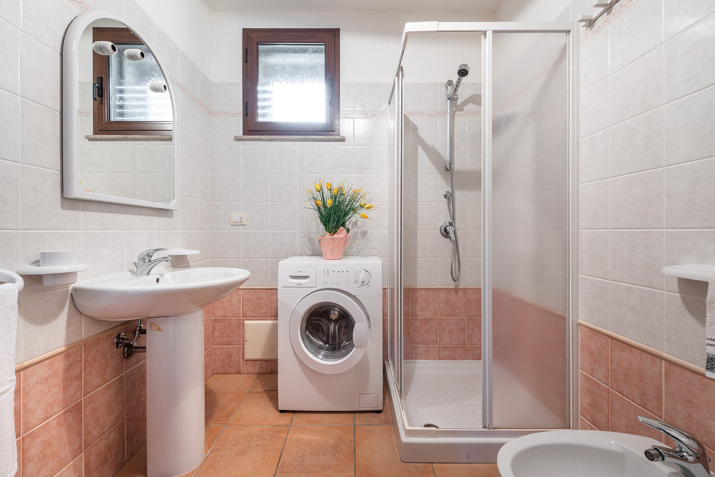 [ "VILLA MIRTO TRILO 5" // SINISCOLA ]