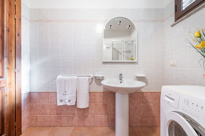 [ "VILLA MIRTO TRILO 5" // SINISCOLA ]