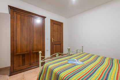 [ "VILLA MIRTO TRILO 5" // SINISCOLA ]