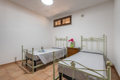 [ "VILLA MIRTO TRILO 5" // SINISCOLA ]