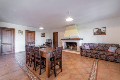 [ "VILLA MIRTO TRILO 5" // SINISCOLA ]