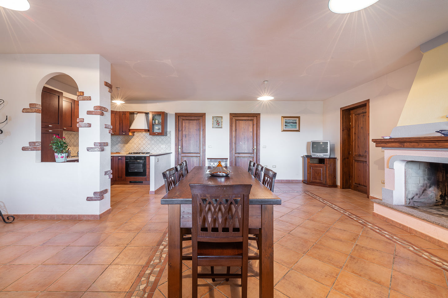 [ "VILLA MIRTO TRILO 5" // SINISCOLA ]