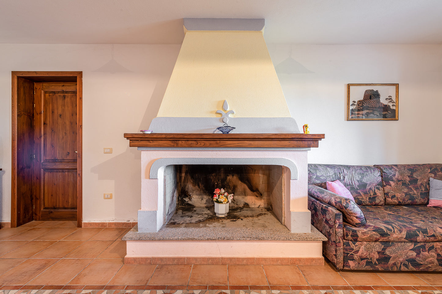 [ "VILLA MIRTO TRILO 5" // SINISCOLA ]