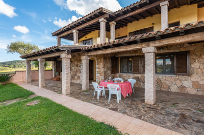 [ "VILLA MIRTO TRILO 5" // SINISCOLA ]