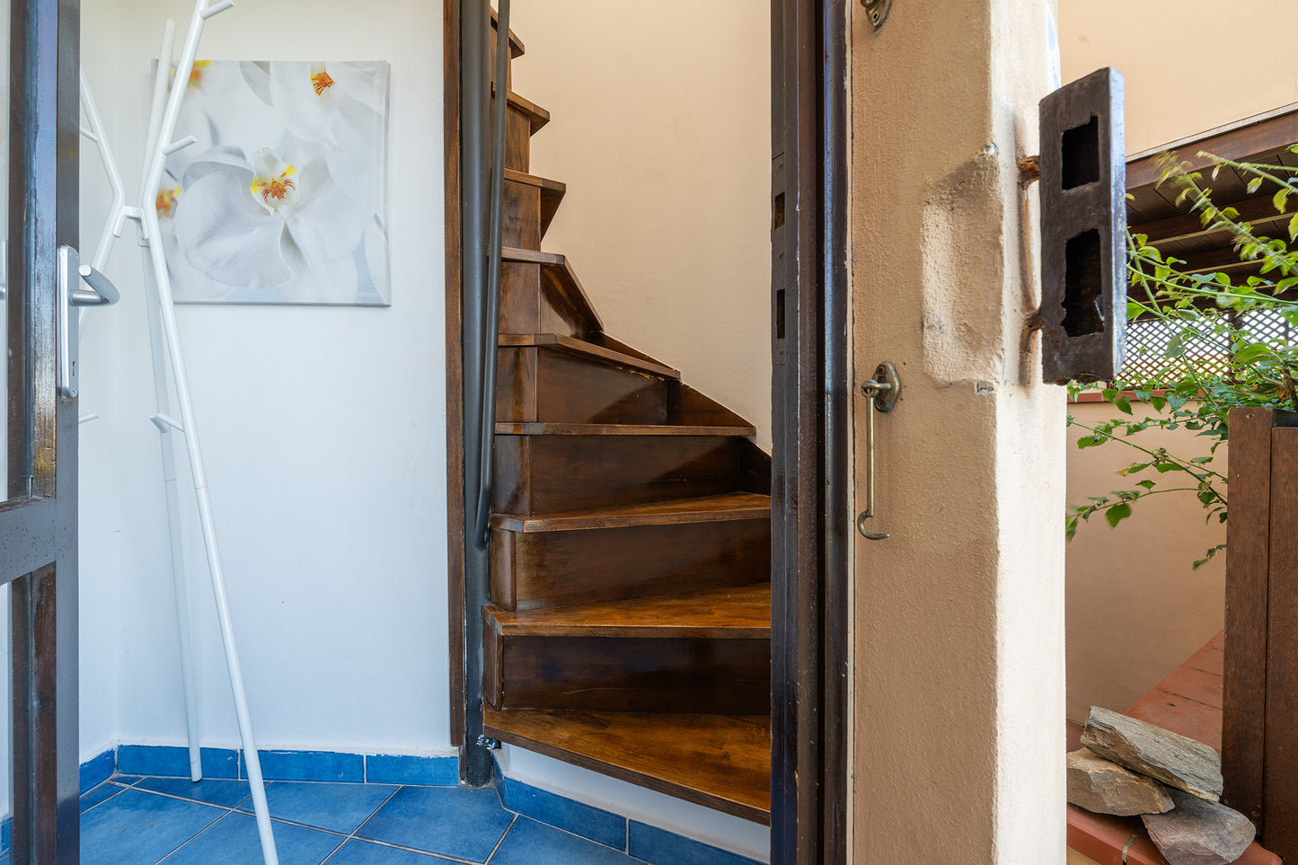 [ "PELOSA BREEZE BILO" // STINTINO ]