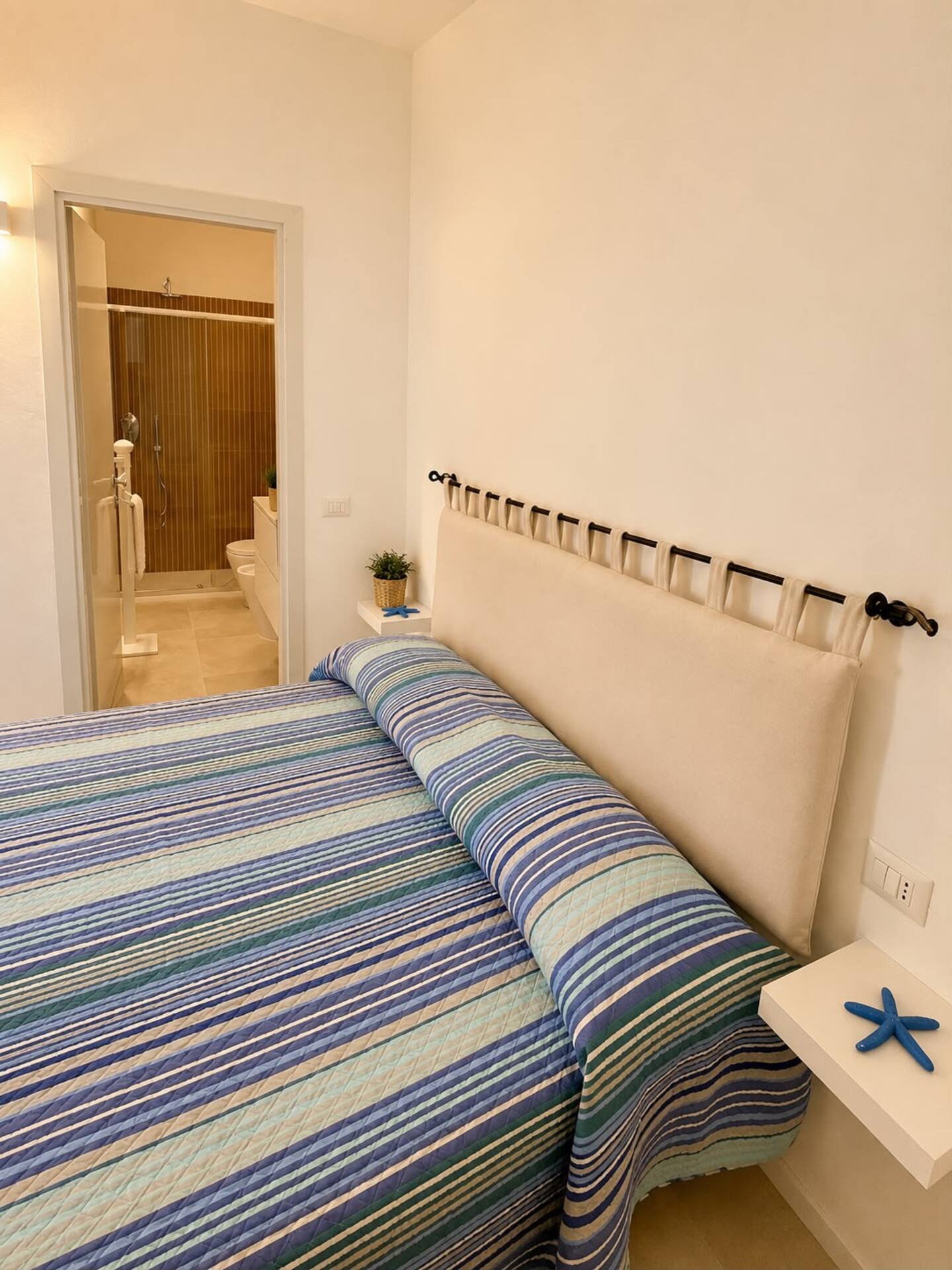 [ "VILLA PANTELLERIA GARDEN 15 PAX" // CANNIGIONE ]
