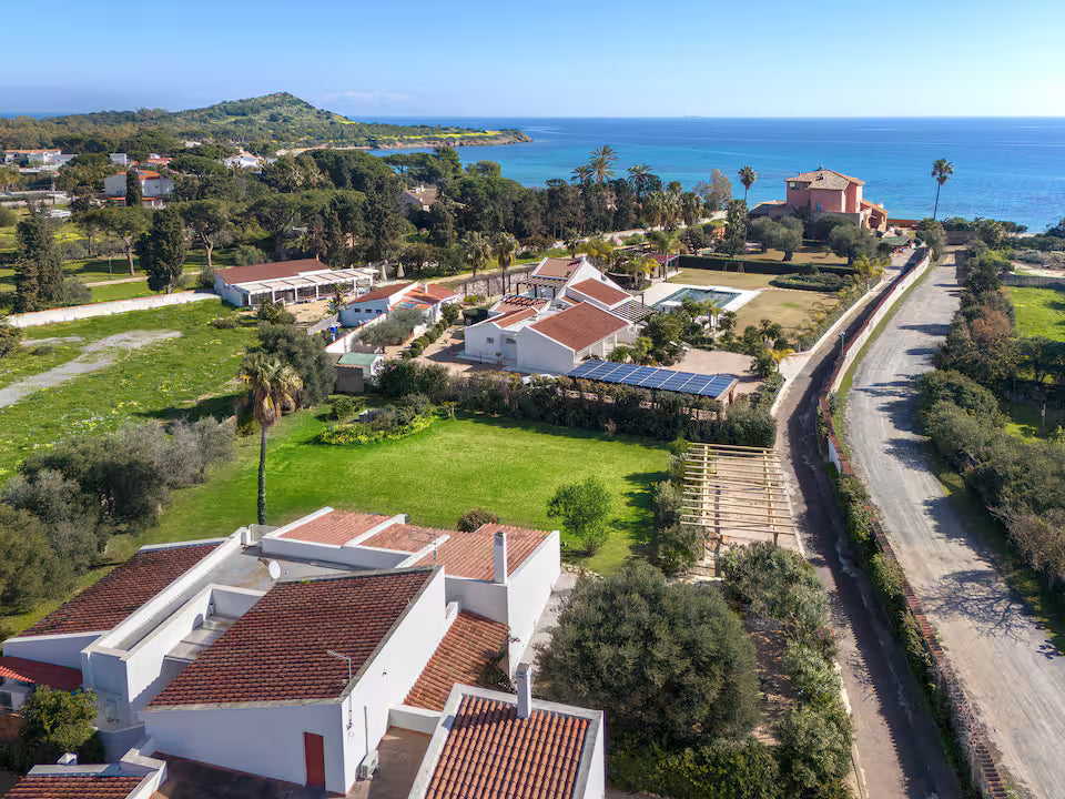 [ "VILLA DUNE DI NORA" // PULA ]