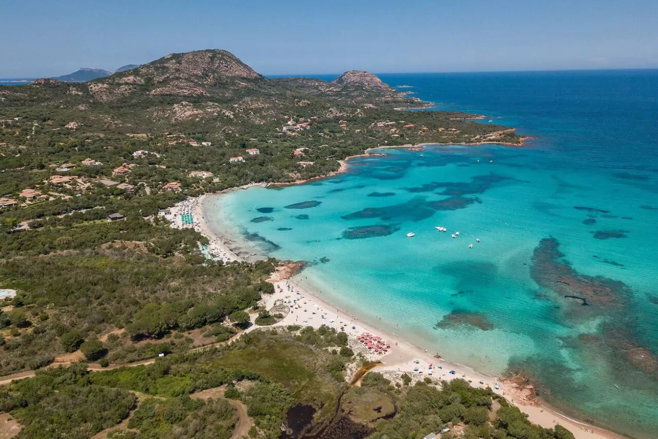 [ "TRILO VISTA TAVOLARA" // PORTO ISTANA ]