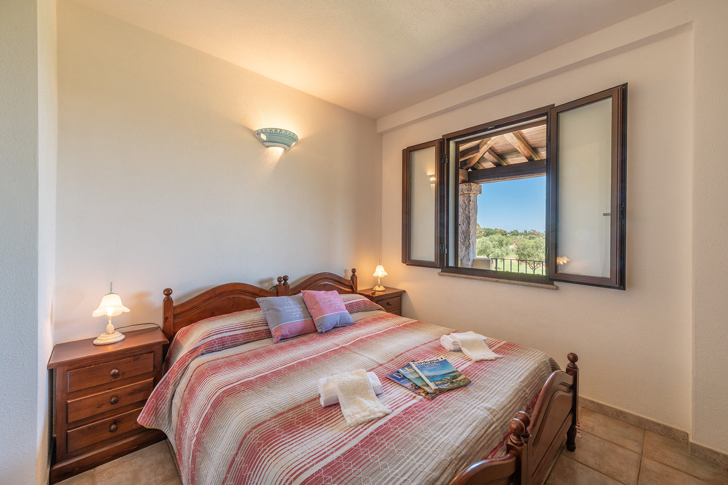 [ "VILLA MIRTO TRILO 1" // SINISCOLA ]