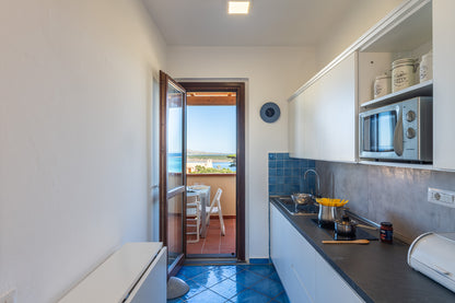 [ "PELOSA BREEZE BILO" // STINTINO ]