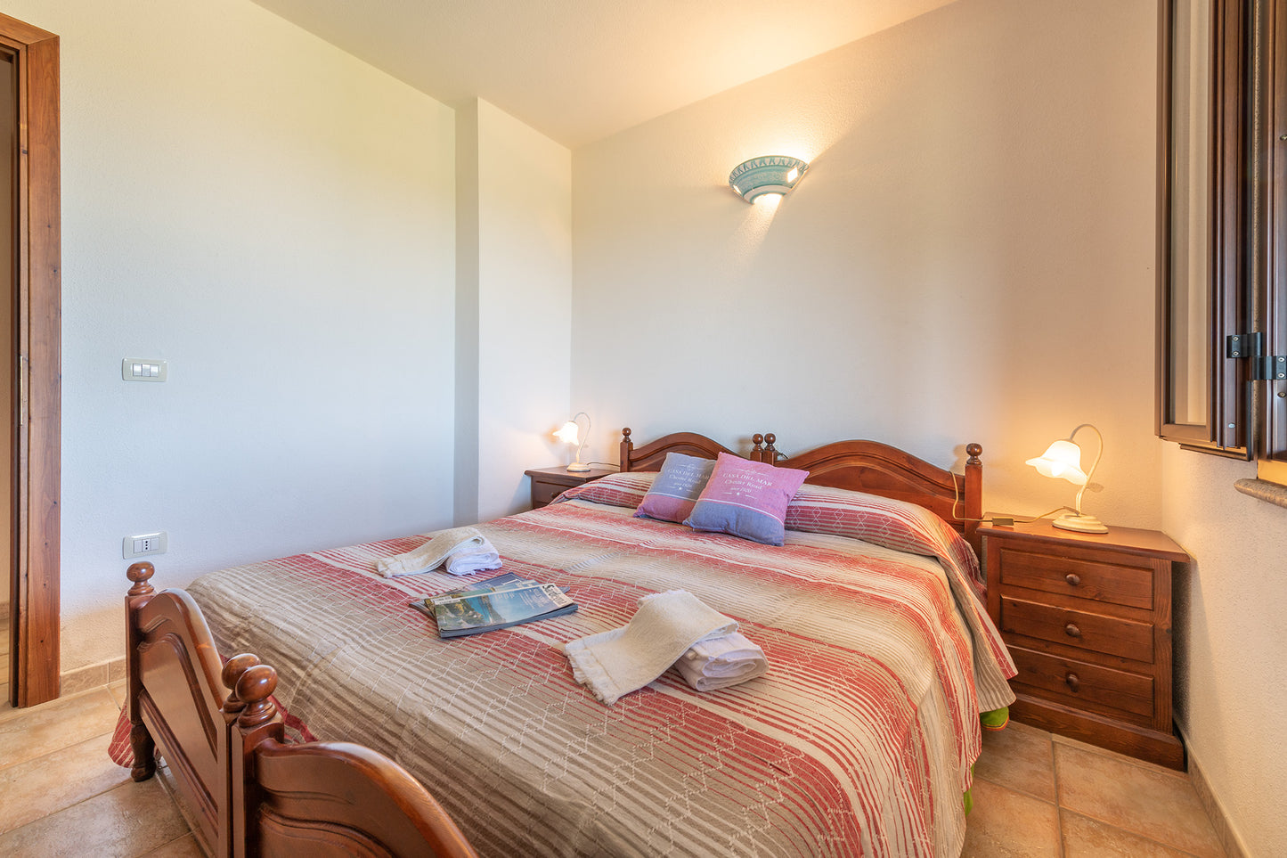 [ "VILLA MIRTO TRILO 1" // SINISCOLA ]