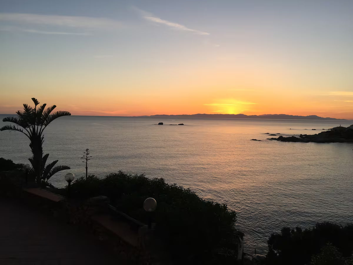 [ "VILLA CALA CATERINA" ACCESSO DIRETTO ALLA SPIAGGIA // VILLASIMIUS ]