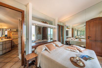 [ "VILLA GOLFO BLU" // CALA GONONE ]