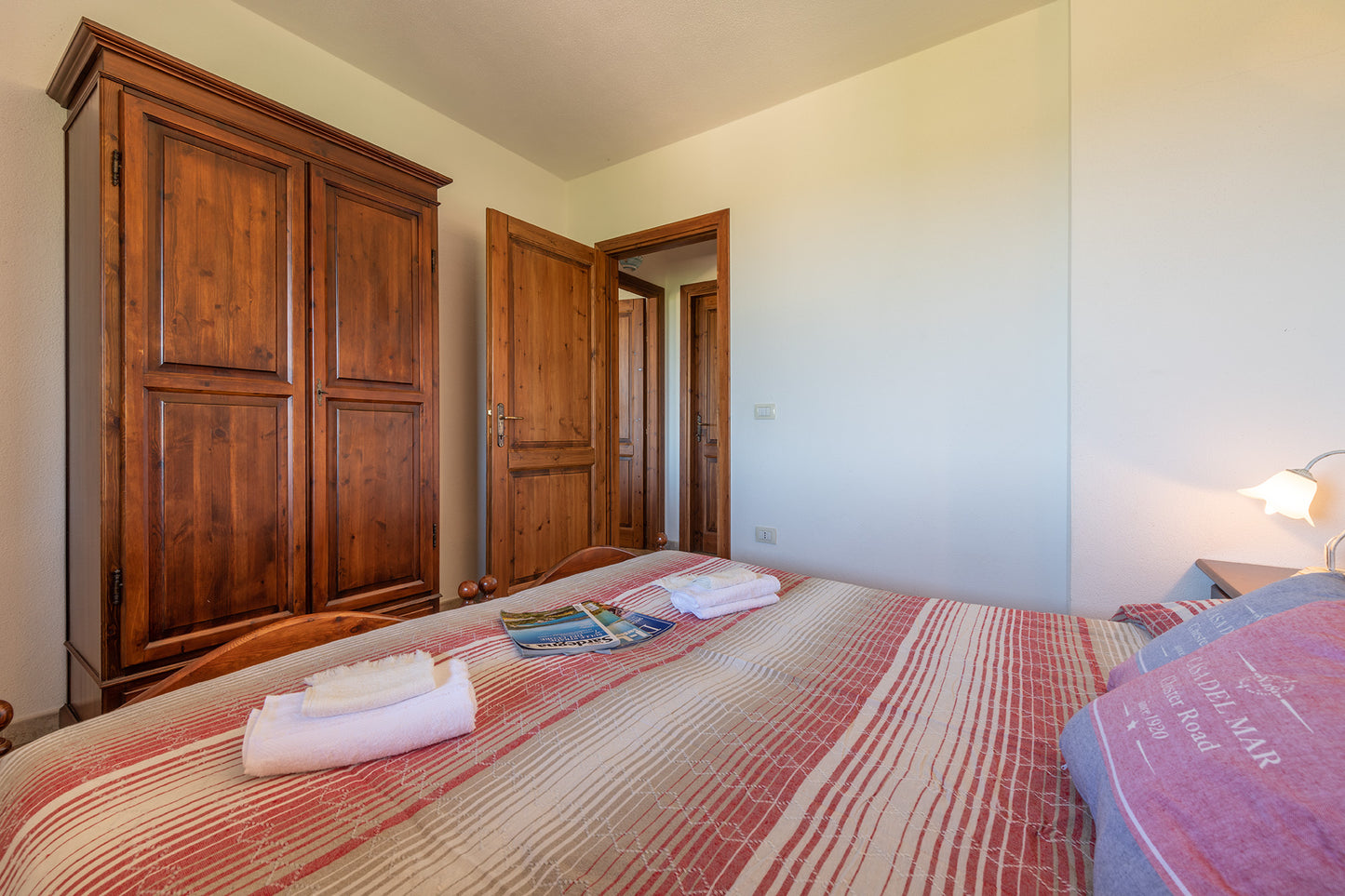 [ "VILLA MIRTO TRILO 1" // SINISCOLA ]