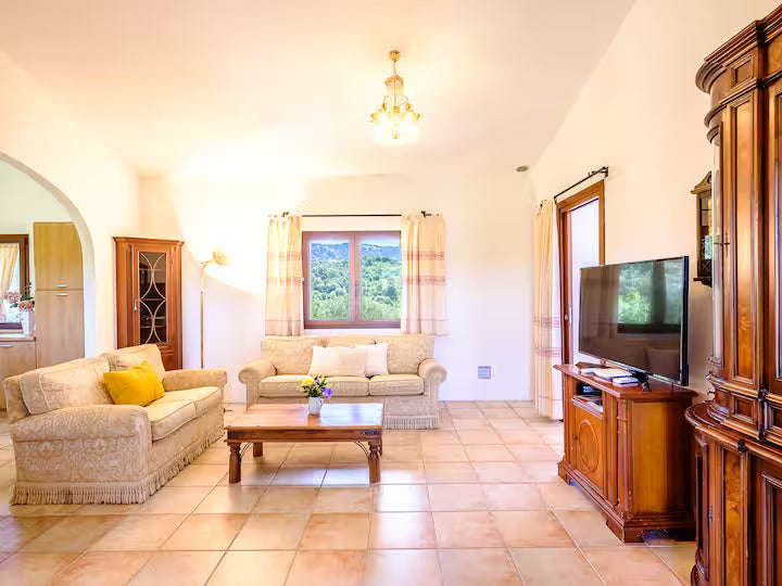 [ "VILLA SUGHERA" // OLBIA ]