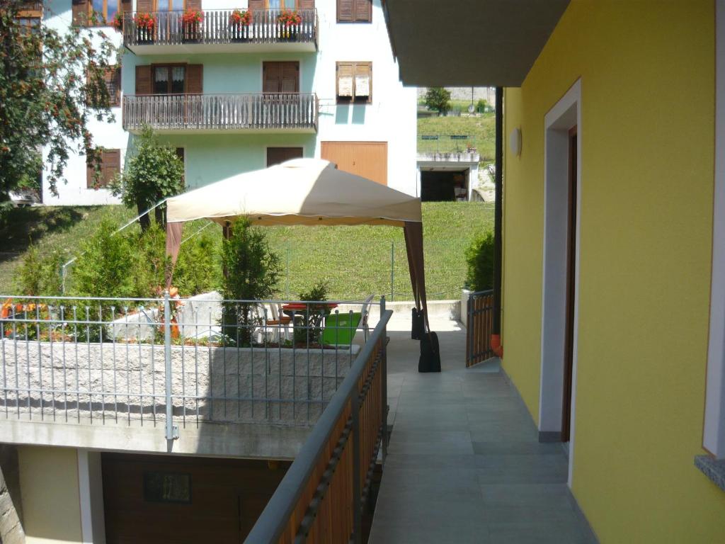 [ "APARTMENT ALPINE VISTA" // VERMIGLIO, VAL DI SOLE ]