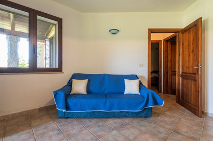 [ "VILLA MIRTO TRILO 3" // SINISCOLA ]