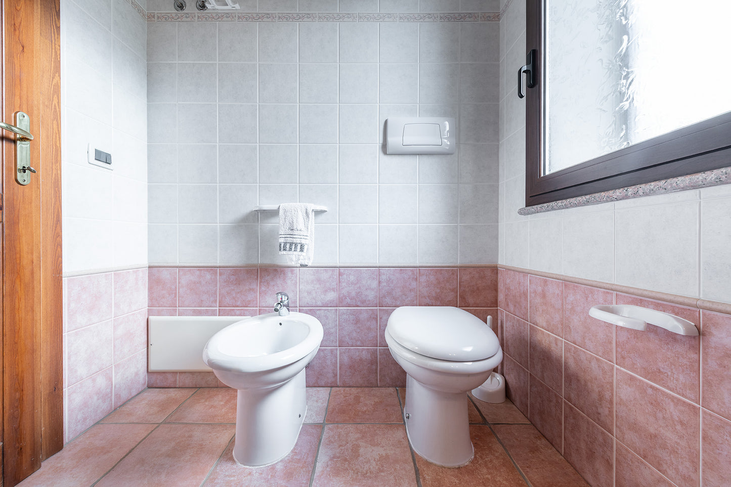 [ "VILLA MIRTO QUADRI" // SINISCOLA ]