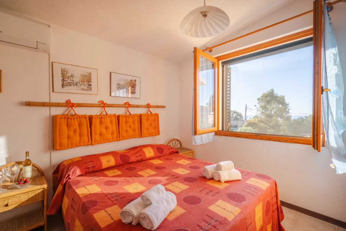 ["CASA VISTA ASINARA // ISOLA ROSSA"