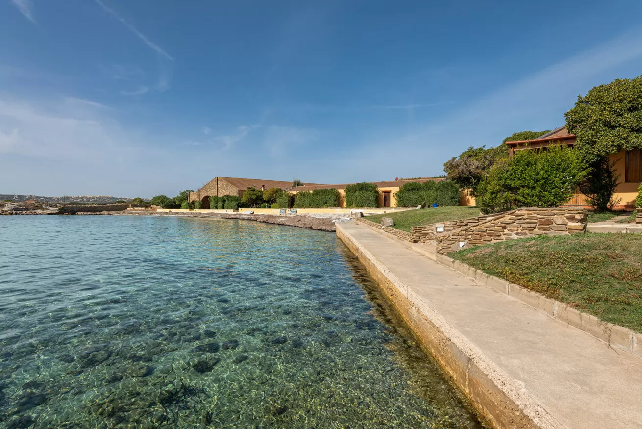 ["CASA CORALLO TONNARE" // STINTINO]