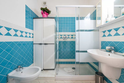 [ "CASA BREZZA MARINA CON PISCINA" // ISOLA ROSSA ]
