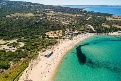 [ "CASA BREZZA MARINA CON PISCINA" // ISOLA ROSSA ]