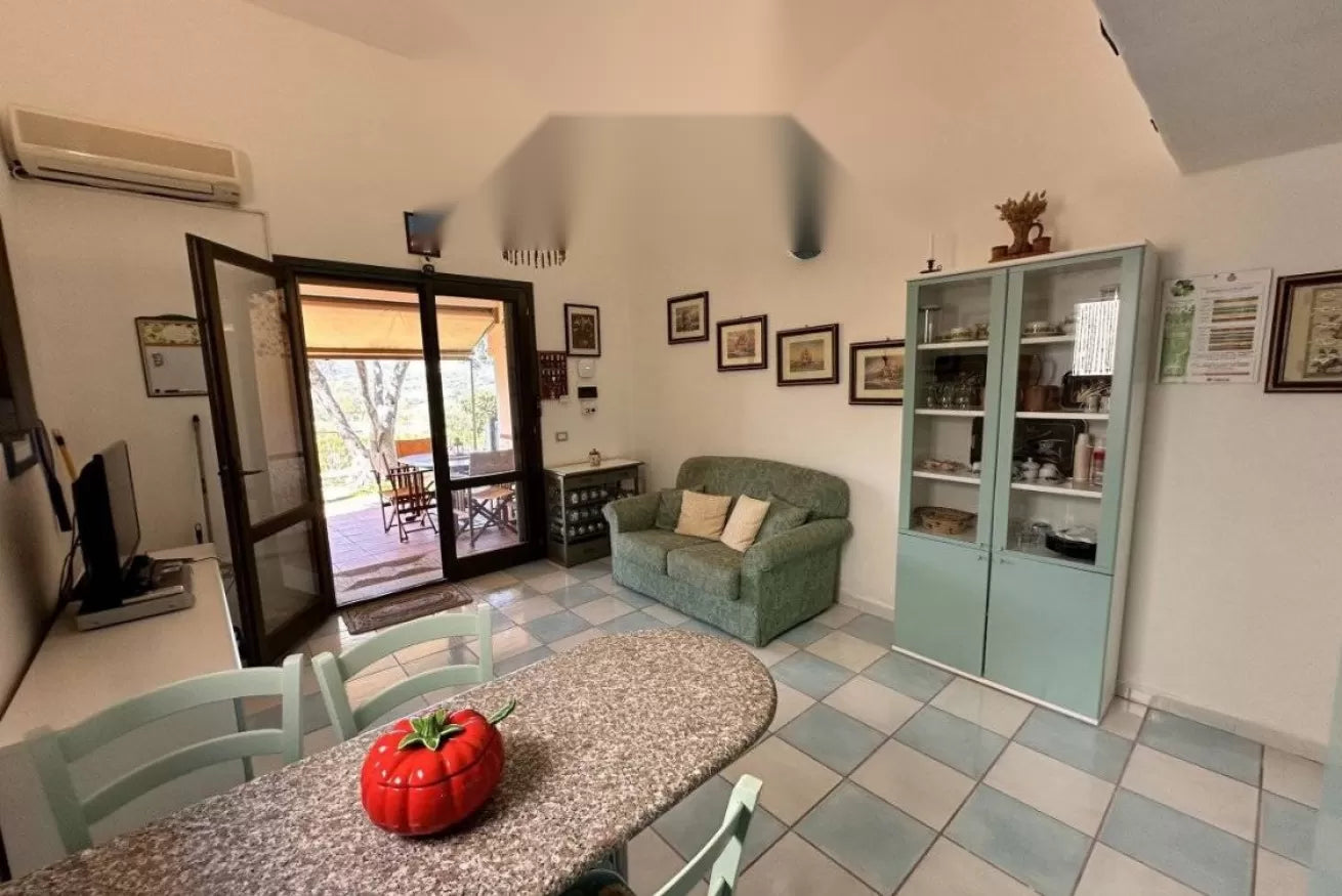 [ "TRILO BORGO DEL MARE" // BUDONI ]