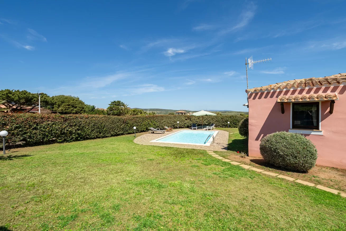 [ "VILLA CORALBA" // STINTINO ]