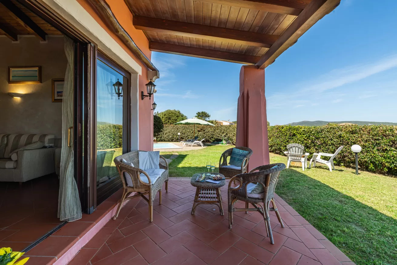 [ "VILLA CORALBA" // STINTINO ]