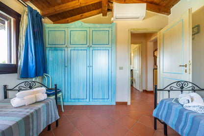 [ "VILLA CORALBA" // STINTINO ]