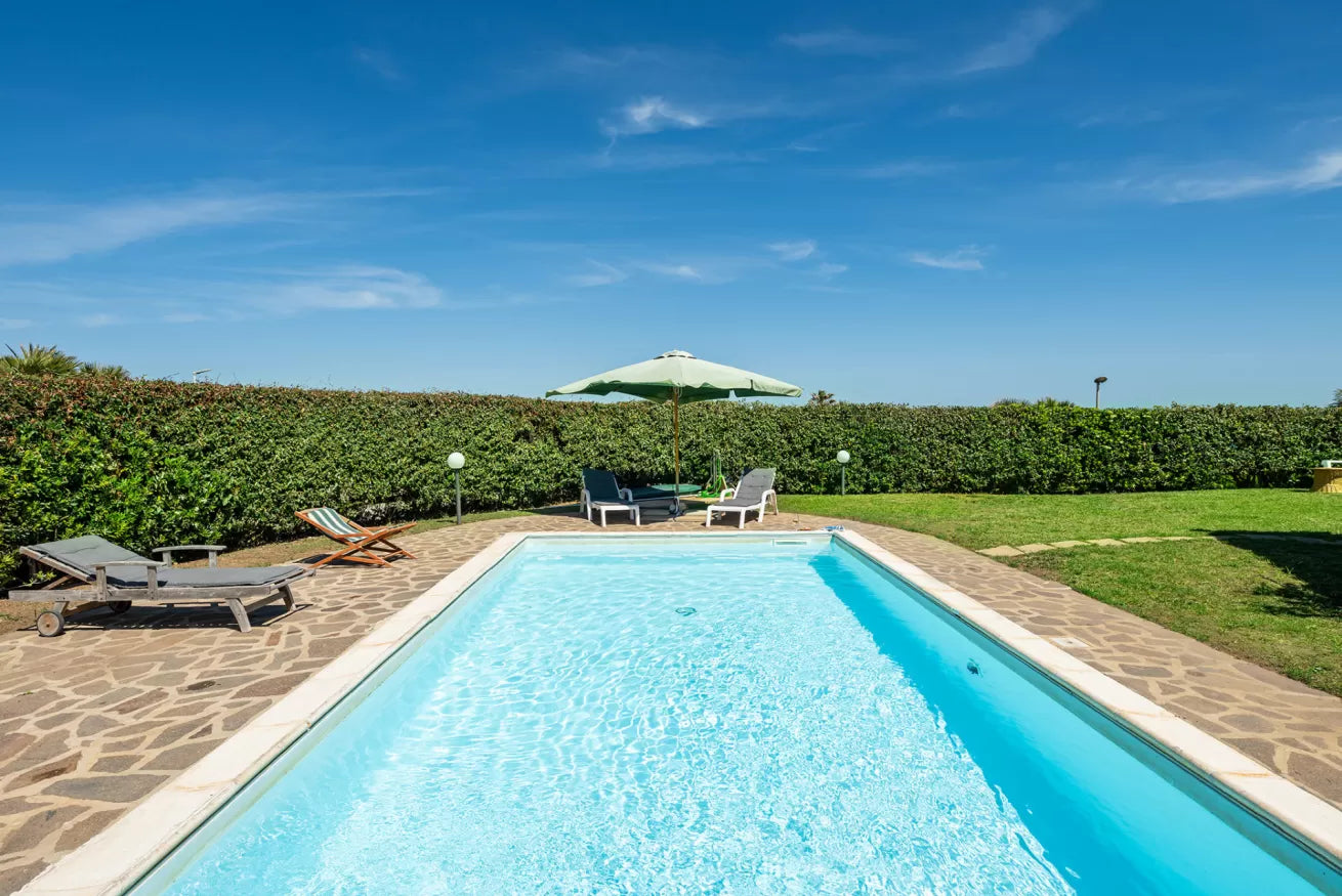 [ "VILLA CORALBA" // STINTINO ]
