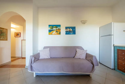 [ "TRILOCALE GARDEN RETREAT" // STINTINO ]