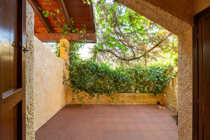 [ "TRILOCALE GARDEN RETREAT" // STINTINO ]