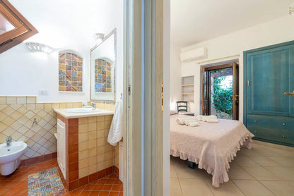 [ "TRILOCALE GARDEN RETREAT" // STINTINO ]