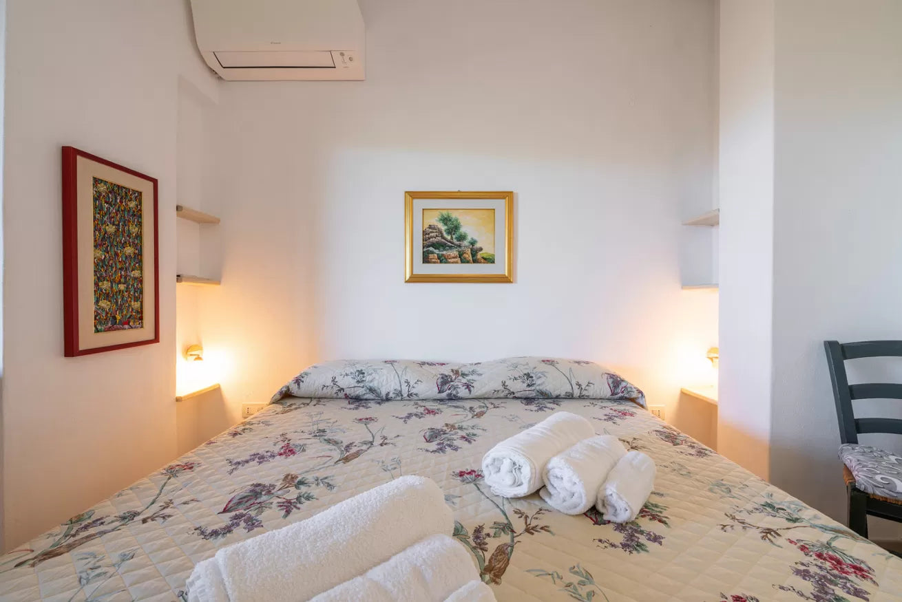 [ "TRILOCALE GARDEN RETREAT" // STINTINO ]