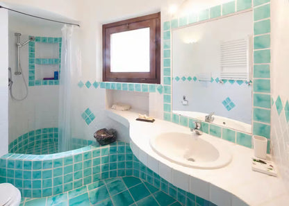 [ "VILLA PORTO RAFAEL" CON PISCINA VISTA MARE // PUNTA SARDEGNA ]
