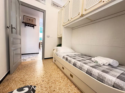 [ "CASA SUL BORGO" // SANREMO ]